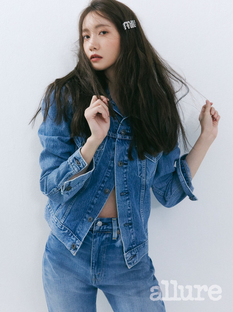 林允儿登上allurekorea1月刊封面无暇颜值引发热议