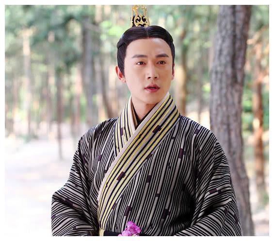 但是当时怀孕整整花了14个月的时间,此子汉武帝取名为刘弗陵