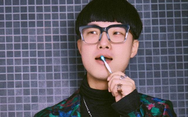 张艺兴工作室凌晨发文艾特徐峰立否认选妃传闻这态度太刚了