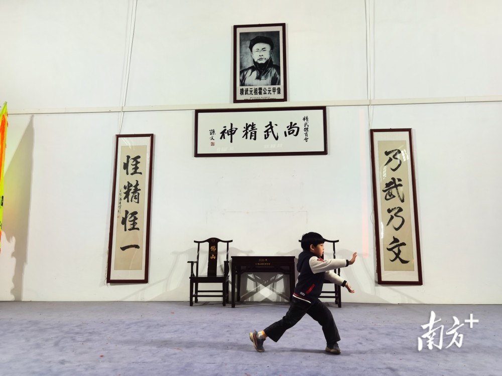 刘明 拍摄乃文乃武,兼收并蓄的佛山精武会,已经远远超出了一个体育