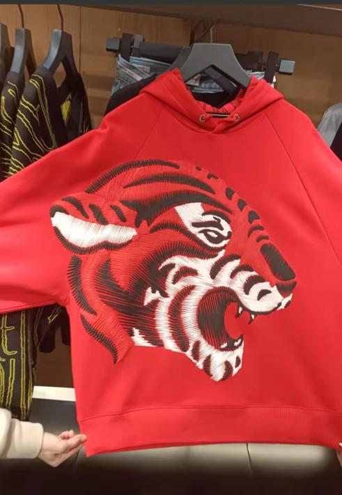 卡通动漫,国潮萌系,大胆写实……多种虎元素服饰悄然"出动"