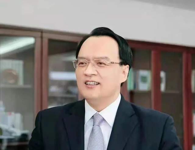 专访农行副行长林立:银行理财要当好投资者的"防波堤"_腾讯新闻