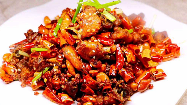 正宗重庆辣子鸡的家常做法,麻辣鲜香,下酒下饭巴适得板