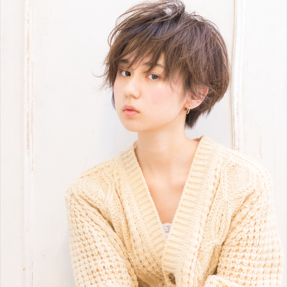 圆脸的女生怎么烫发显脸小?试试这六款卷发,时髦洋气又有品位插图6