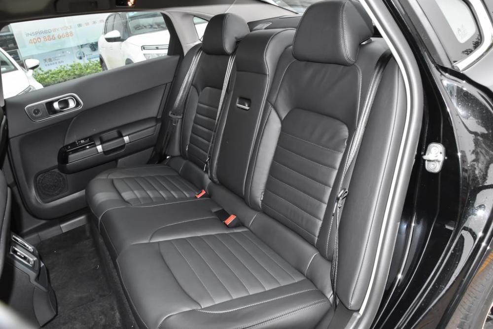 中级车隔音最好排行榜_推荐三款25万以内隔音好底盘扎实的中级车