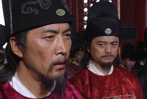 李善长被杀前掏出免死金牌朱元璋冷笑你看看背面写的什么