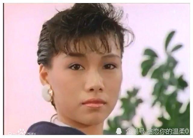 她的母亲——李瑶敏,是一位香港演员,曾和万梓良,关之琳合演电影