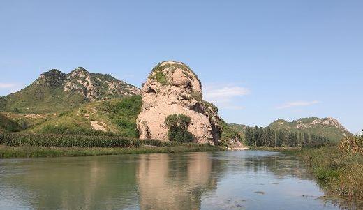 河北,內蒙古三省(區)交匯處,由地級朝陽市代管,因大淩河發源地而得名