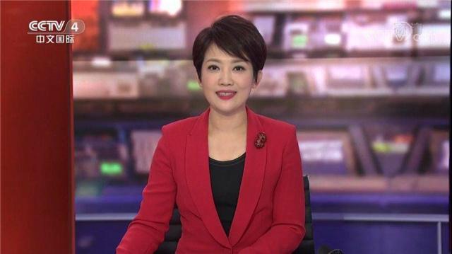 辽宁台最年轻主持人24岁进入央视42岁至今未嫁素颜好美