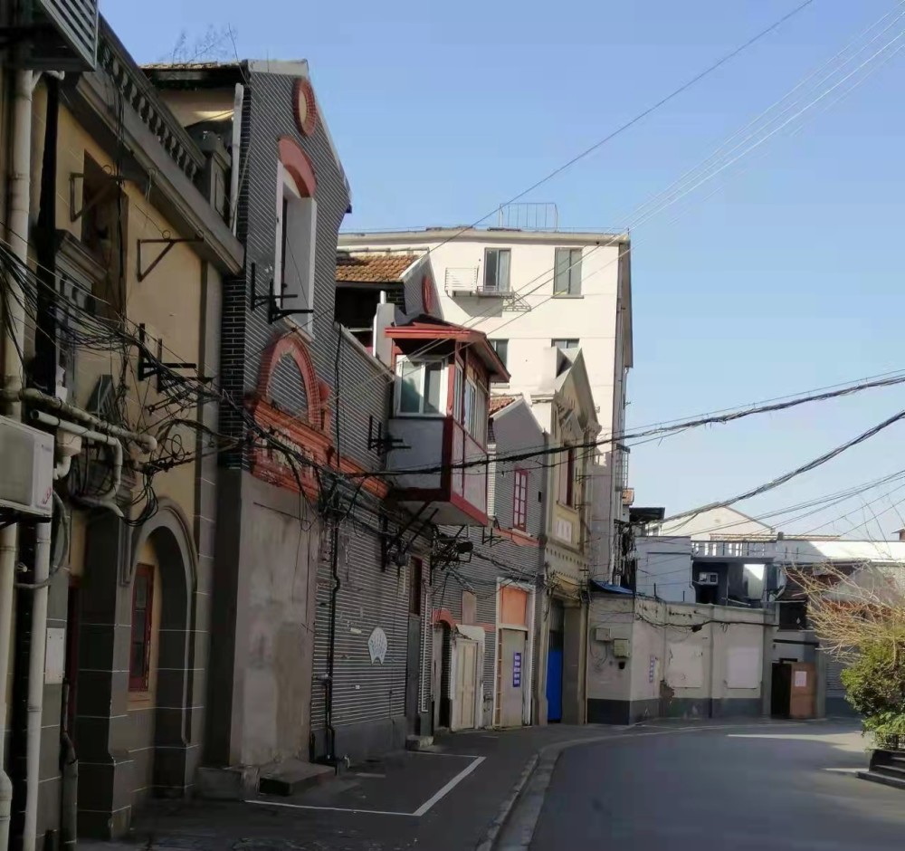 上海這個居民區是個空城沒人居住了居委會卻還在運轉