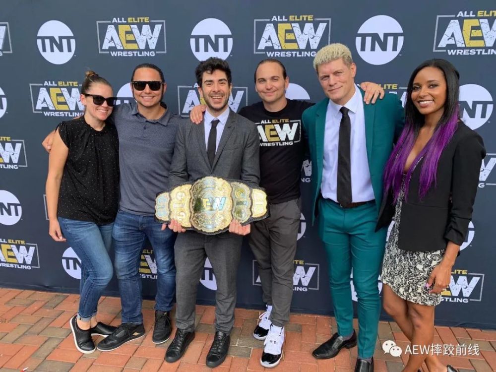 aew摔跤手马特哈迪与wwe相比aew更像一个友爱的大家庭