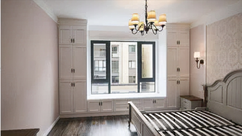 图(5)如果不想衣柜占用走道过多空间的话,可以在飘窗周围打衣柜,中间