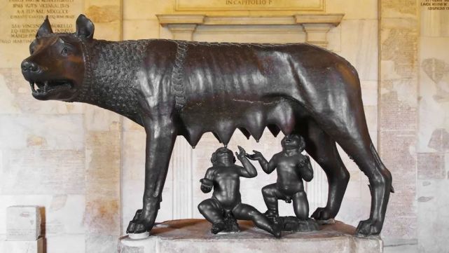 母狼青铜雕像佚名古罗马雕塑作品欣赏三百二十七