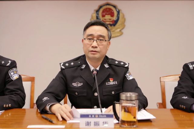 现场督查情况,市公安局党委委员,副局长詹望彪部署了全市公安机关"