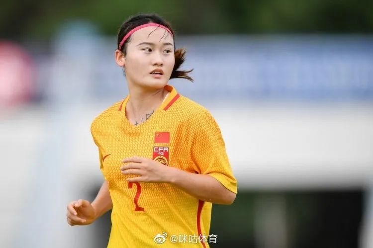 杨淑慧 “00后”上海女足球员杨淑慧留洋法甲