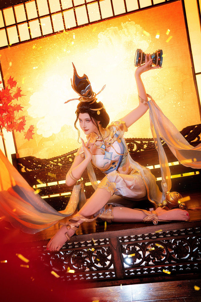 王者荣耀貂蝉遇见胡旋cosplay