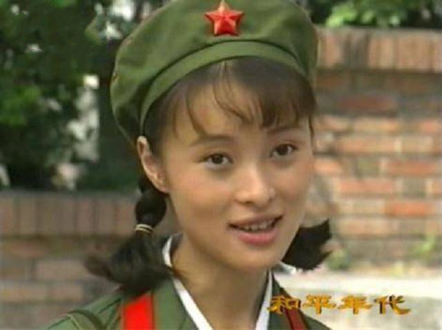 和平年代过去25年2人二婚2人单身还有4个人很幸福