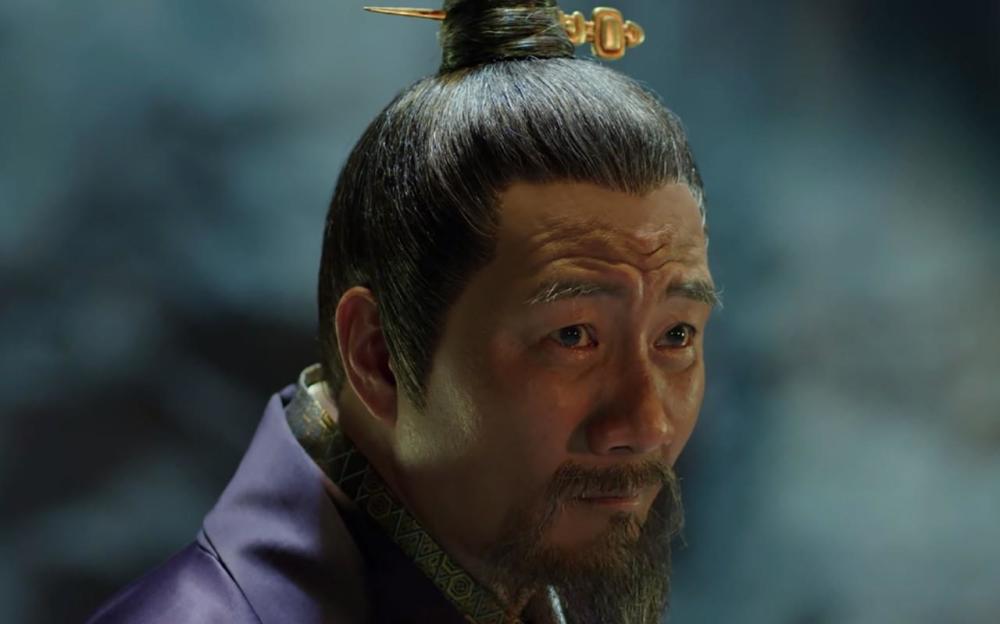 犹记得,在拿下内地影史票房冠军的《长津湖》里,胡军饰演的雷公成为最