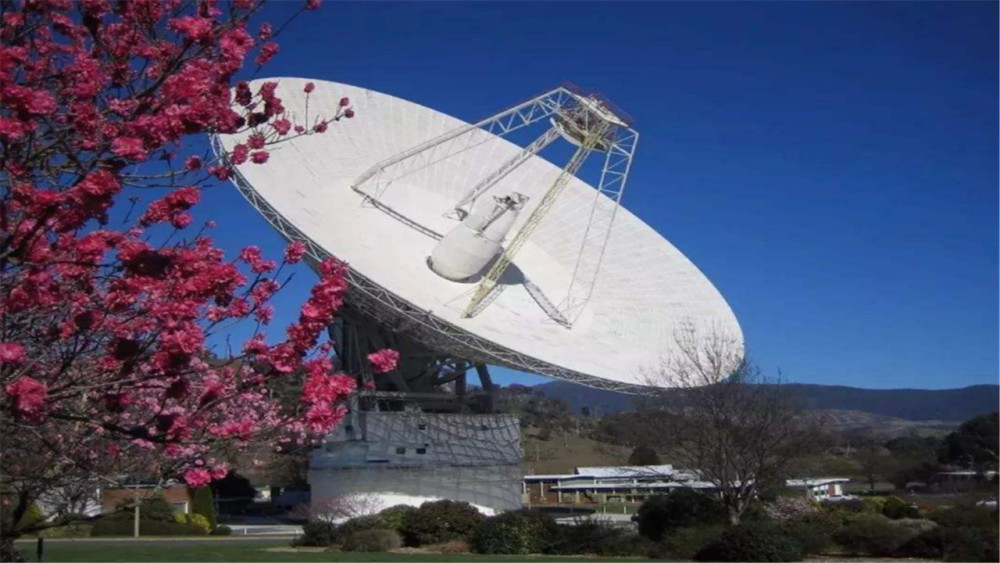 全球独一份最大的巨型天线现身中国数千公里外水下能收到信号