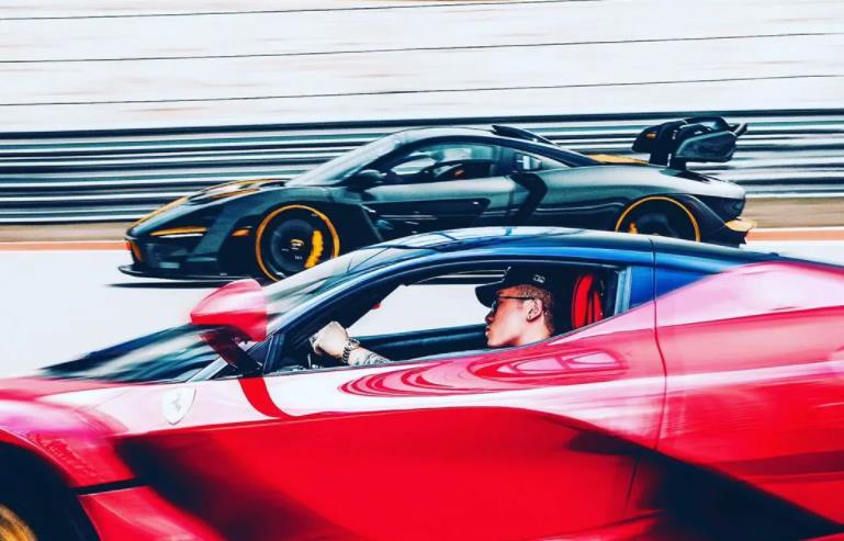 是有多壕可见拥有私人飞机的李二狗一晚上就要上万块