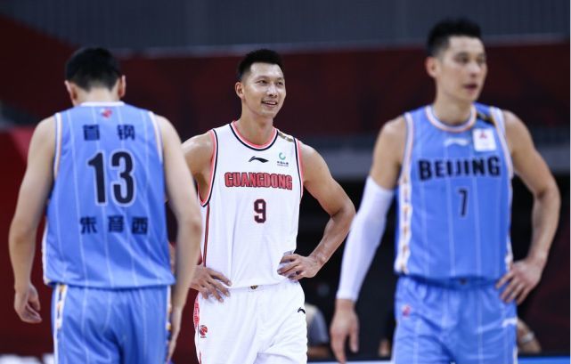 cba 开放啦！CBA京辽大战，门票价格意外，场外冰雕太美，6大后卫对决