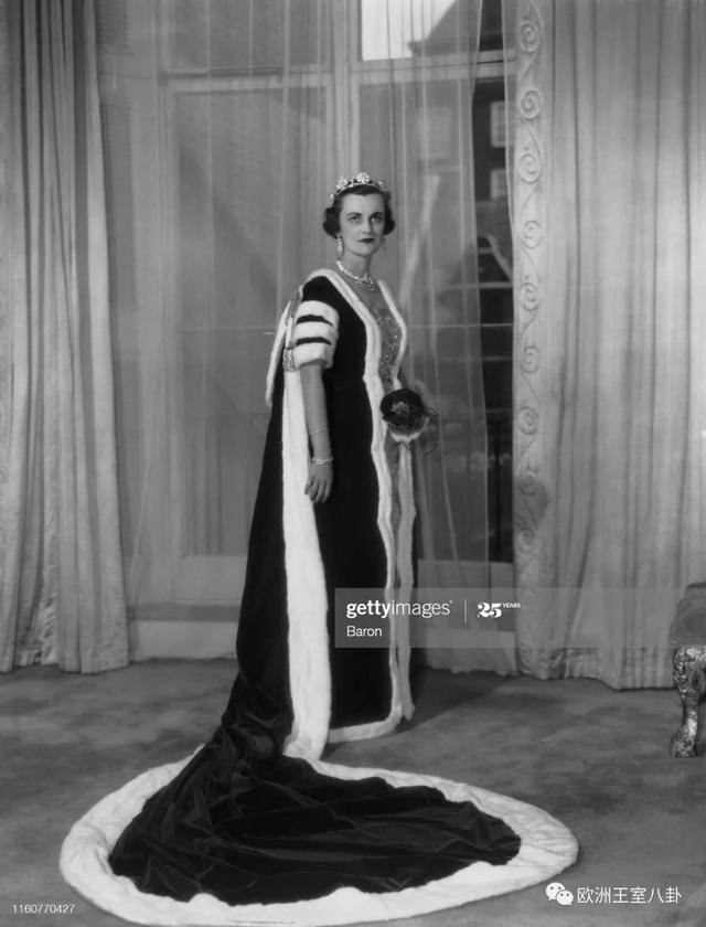 受关注度远高于第一任美国富商,玛格丽特很多经典照片都来自公爵夫人