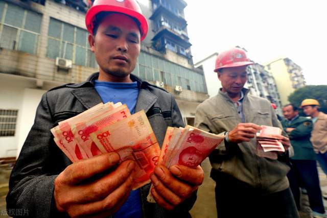 为什么每年的建筑工地会发生拖欠农民工工资的事情?工友们怎么看