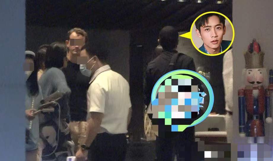 恭喜魏晨于玮12月22日举办婚礼两人穿情侣装似交换婚戒