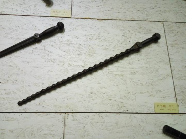 剑术到底什么样既然玄铁剑无锋那为什么不做成棒子呢