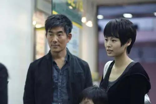 拜山华:阿豹帮中兄弟,骄横又无能,作为一方老大身