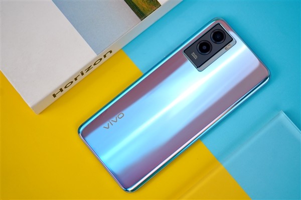 配备6000mah超大电池,充电一次待机35天|国产手机|vivo y55s|电池