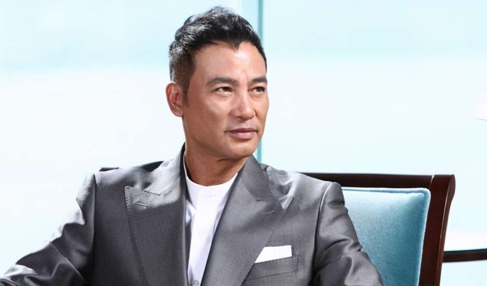 英孚教育集團新能源驚艷刺激任達華全家福2瞪眼諾烏迪內斯
