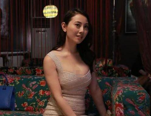 她在王晶电影中只是配角却凭借身材火了网友想不红都难