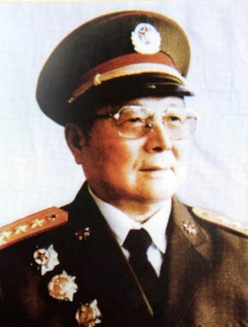 四川开国名将南京军区司令员火箭军司令他担任过两次