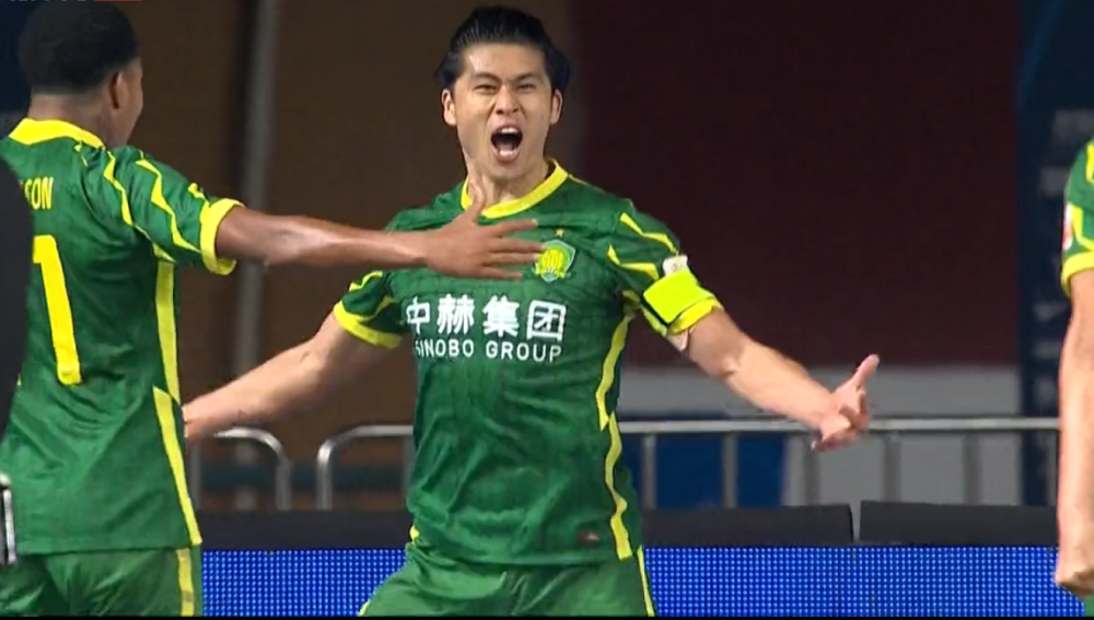 中超 2-2！中超神奇一战：6分钟2张红牌，国安创2大纪录＋11年神迹