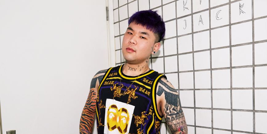 dzknow宣布求婚成功却遭网友疯狂吐槽都怪未婚妻黑历史多