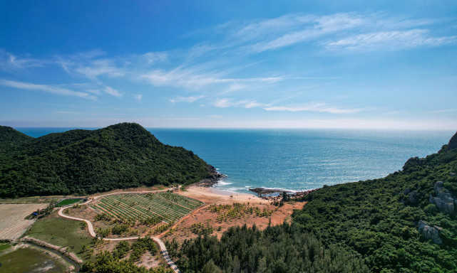 航拍海南南灣猴島