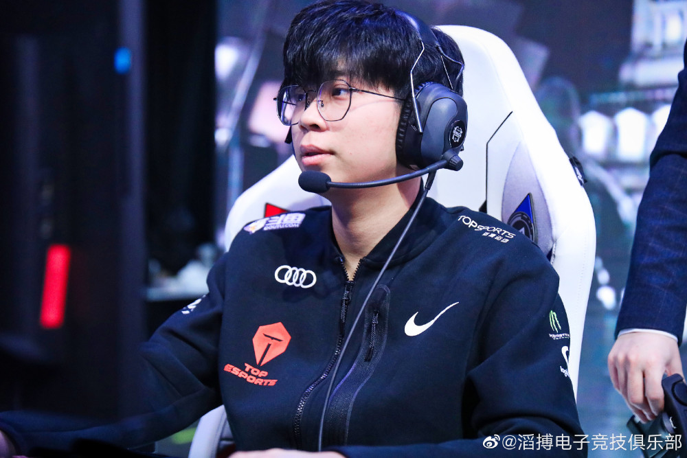 waywardxiaopengknightjackeylovezhuo258.