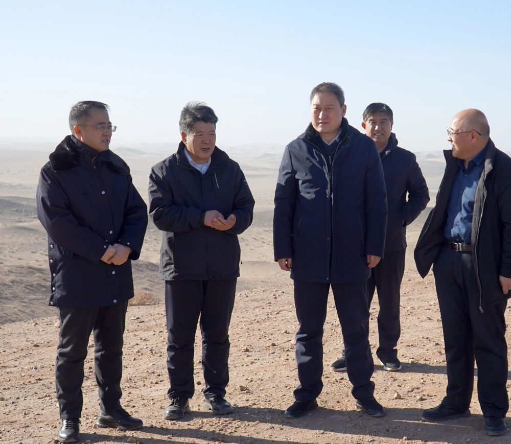 赵建锋在金塔县开展巡河工作