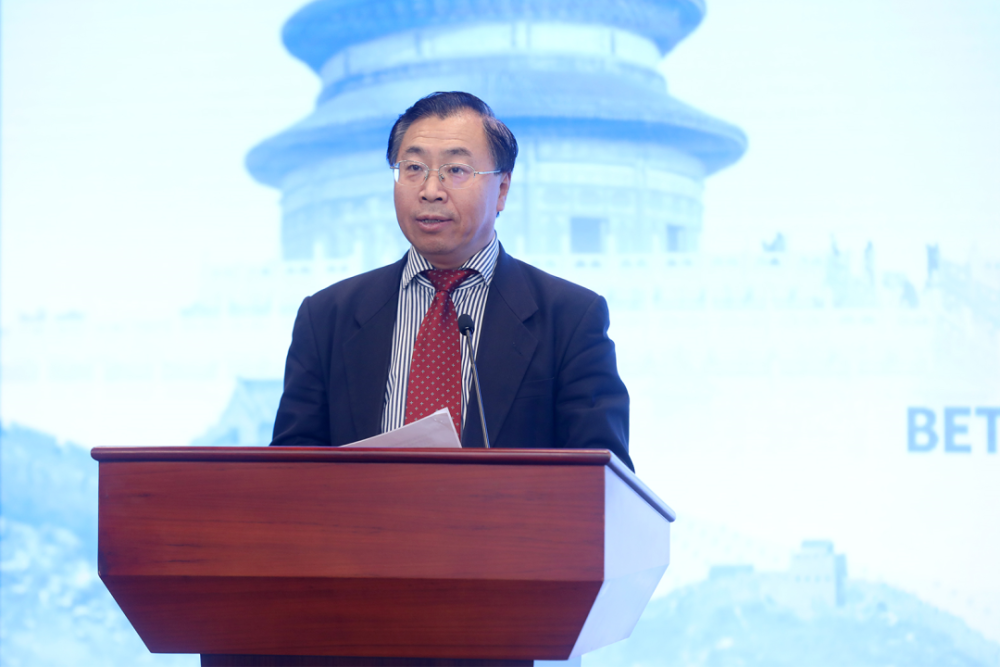 国药集团董事长刘敬桢致辞▲国药集团总工程师,中国生物董事长