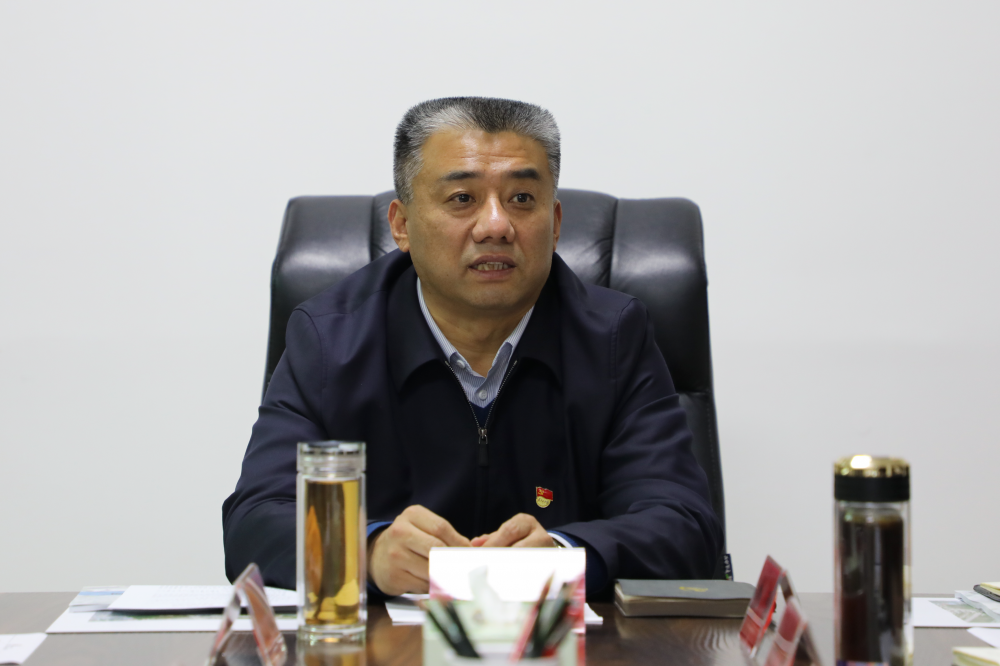 张建军主持召开万和城项目建设座谈会