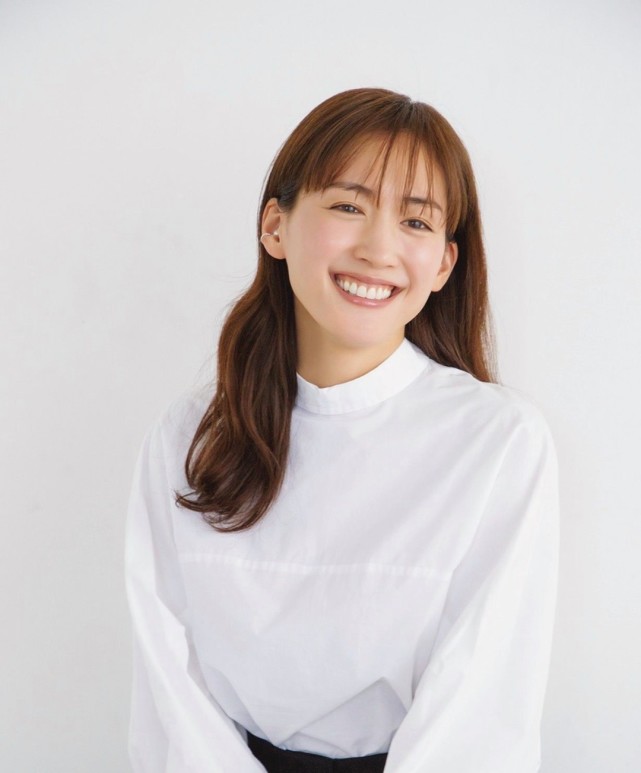 shiori|shelly|佐藤栞里|绫濑遥|福田麻贵|指原莉乃|akb48|hkt48