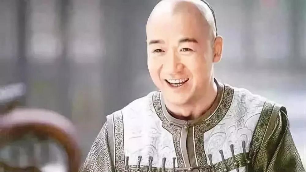 乾隆死后13天后嘉庆就杀了和珅同为宠臣的纪晓岚结局如何