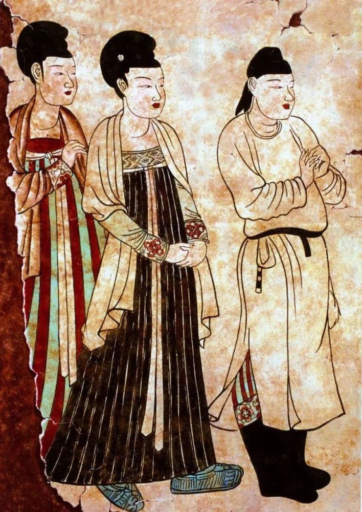 惟帽朦胧彩妆艳丽女着男装唐朝女性的造型有多美