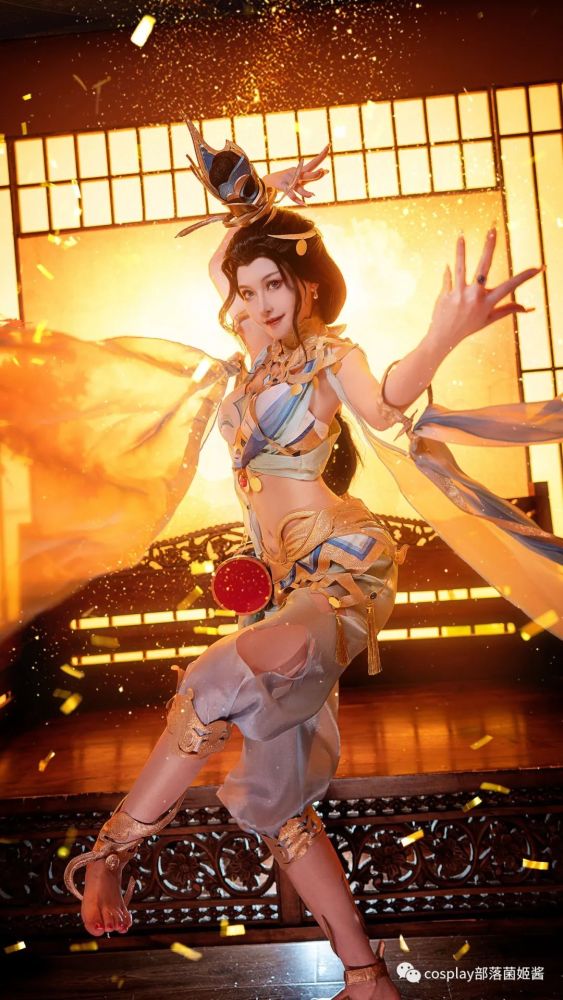 cos王者荣耀同人貂蝉遇见胡旋露儿