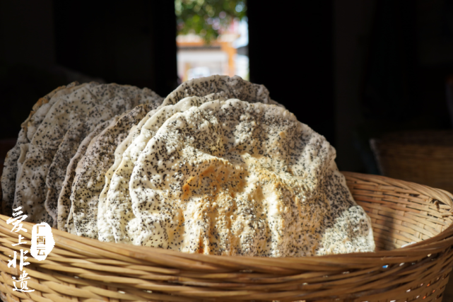 京族有饼 其名风吹本期,我们将走近东兴京族风吹饼与南康水籺,品味