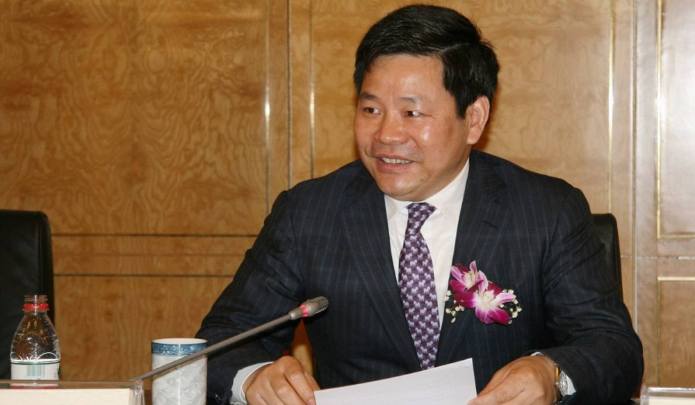 在一些企业经营的过程中,祝义财开始采用一些违规手段,希望获取更多的