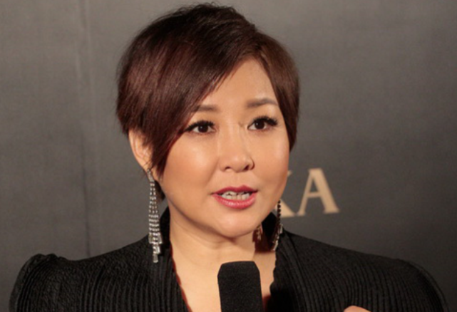 离开央视为薇娅打工4年狂赚30个亿的李静为何亲手送保姆进牢