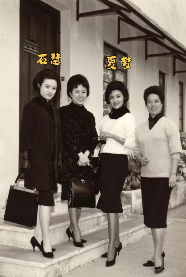 过了50年再看夏梦这4种搭配时髦又秀雅照穿也不过时