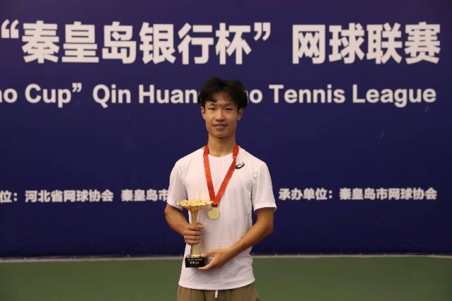 沈祎智聪:网坛"四字弟弟"很谦虚